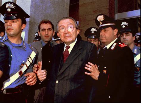 giulio andreotti mafia.